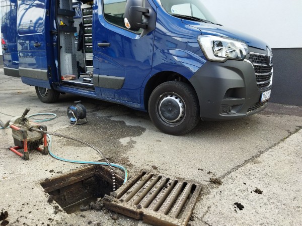 Dugulas elharitas Hatvan